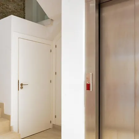 Minty - La Merced Atico Duplex Apartment